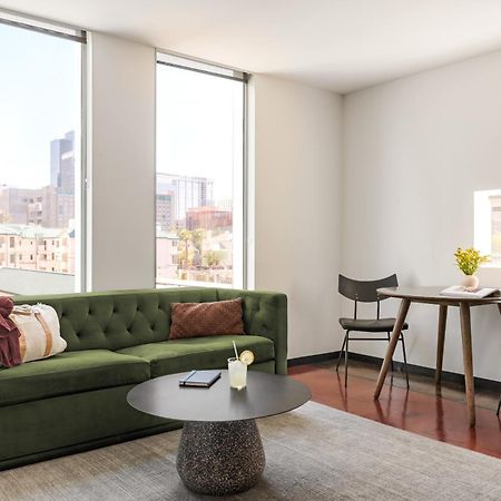 Sonder Ida Aparthotel Финикс Екстериор снимка