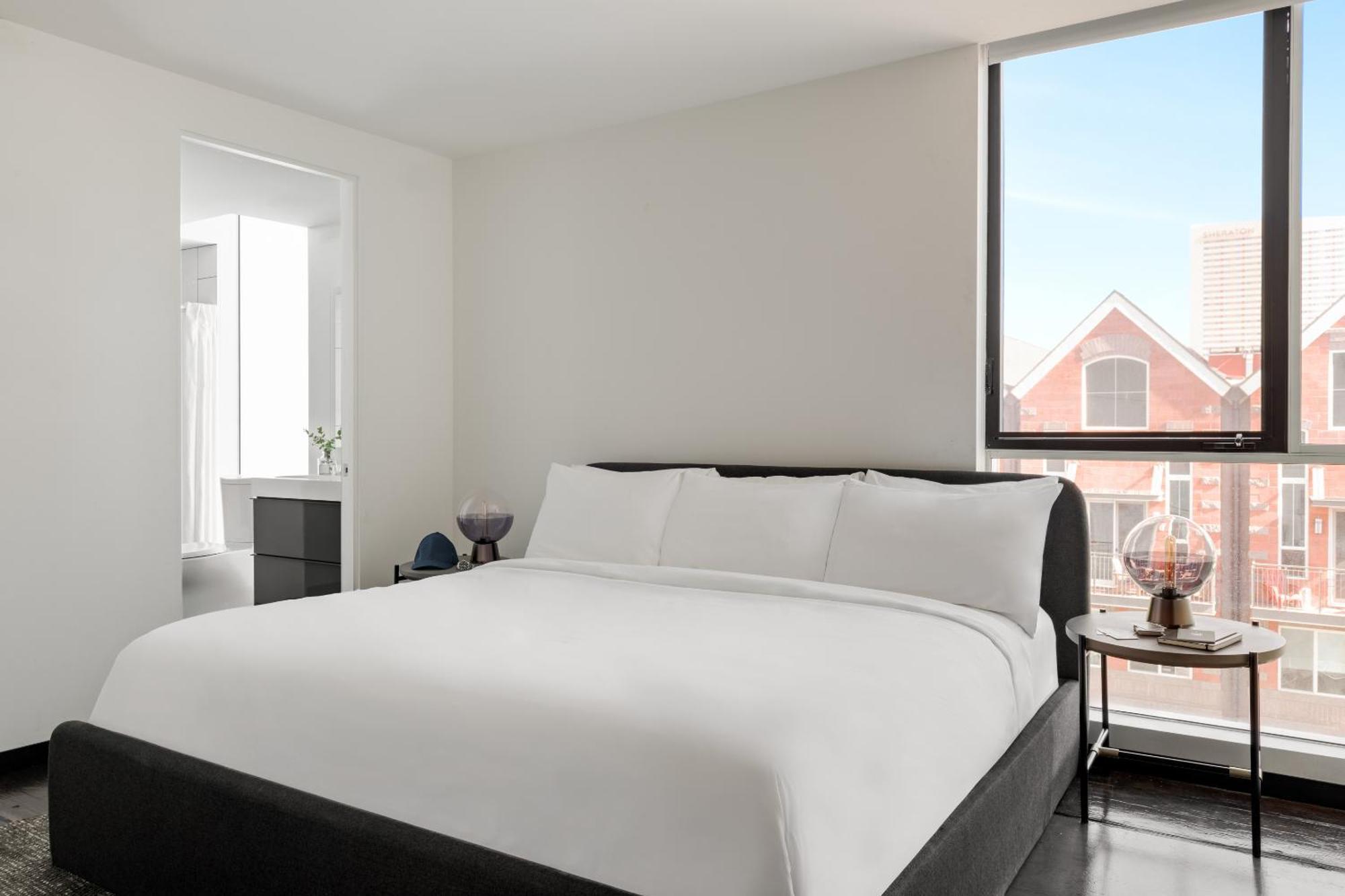 Sonder Ida Aparthotel Финикс Екстериор снимка