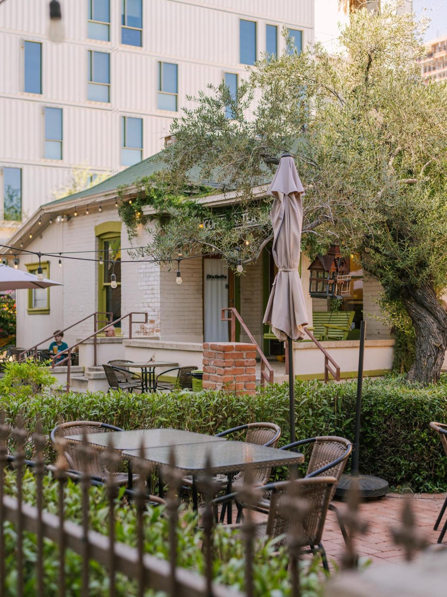 Sonder Ida Aparthotel Финикс Екстериор снимка